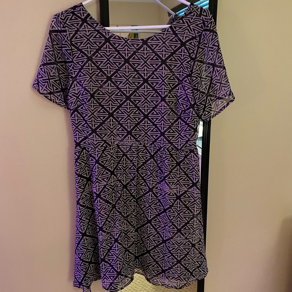 Dress - Picture 2 of 3